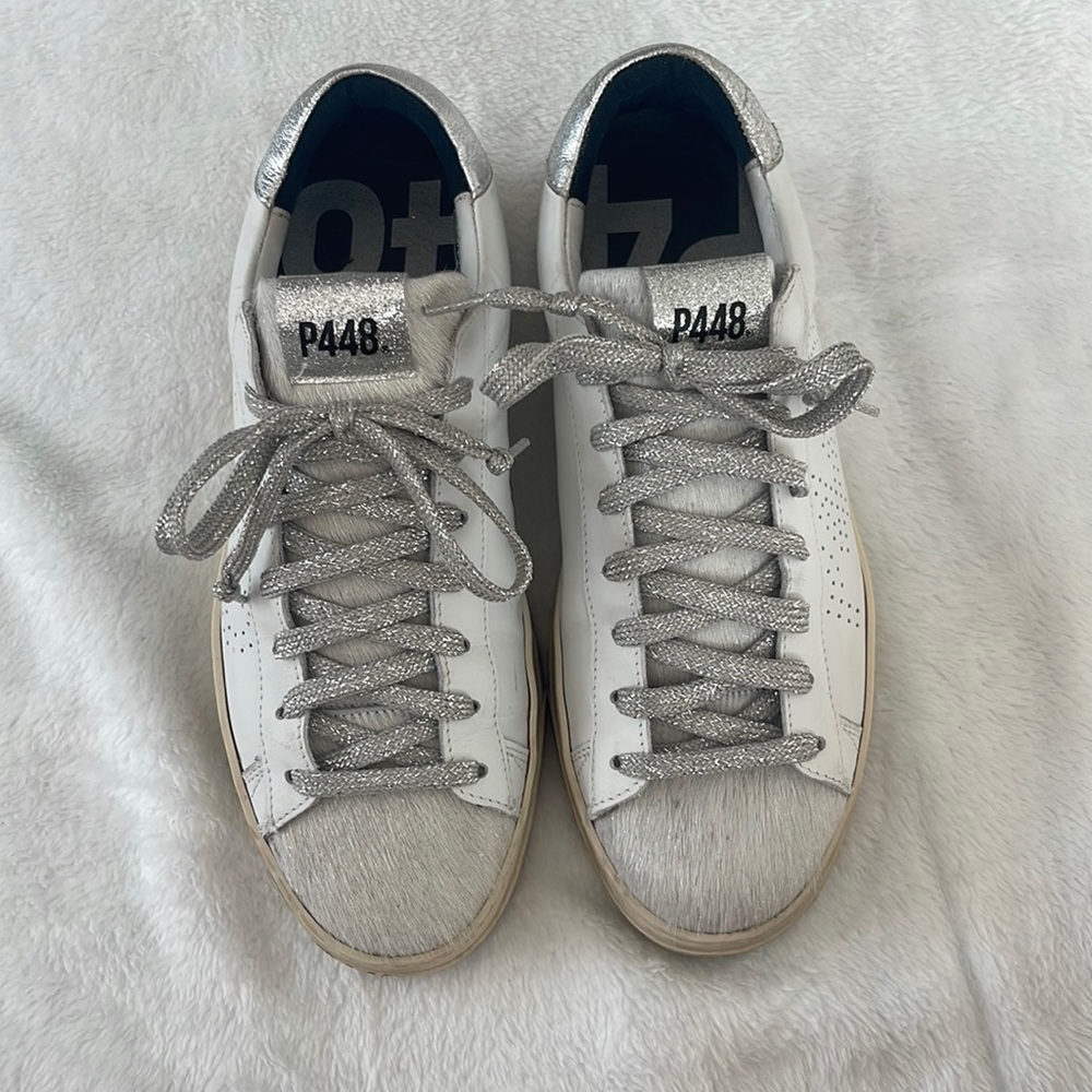 P448 tennis shoes size 39 (size 9)